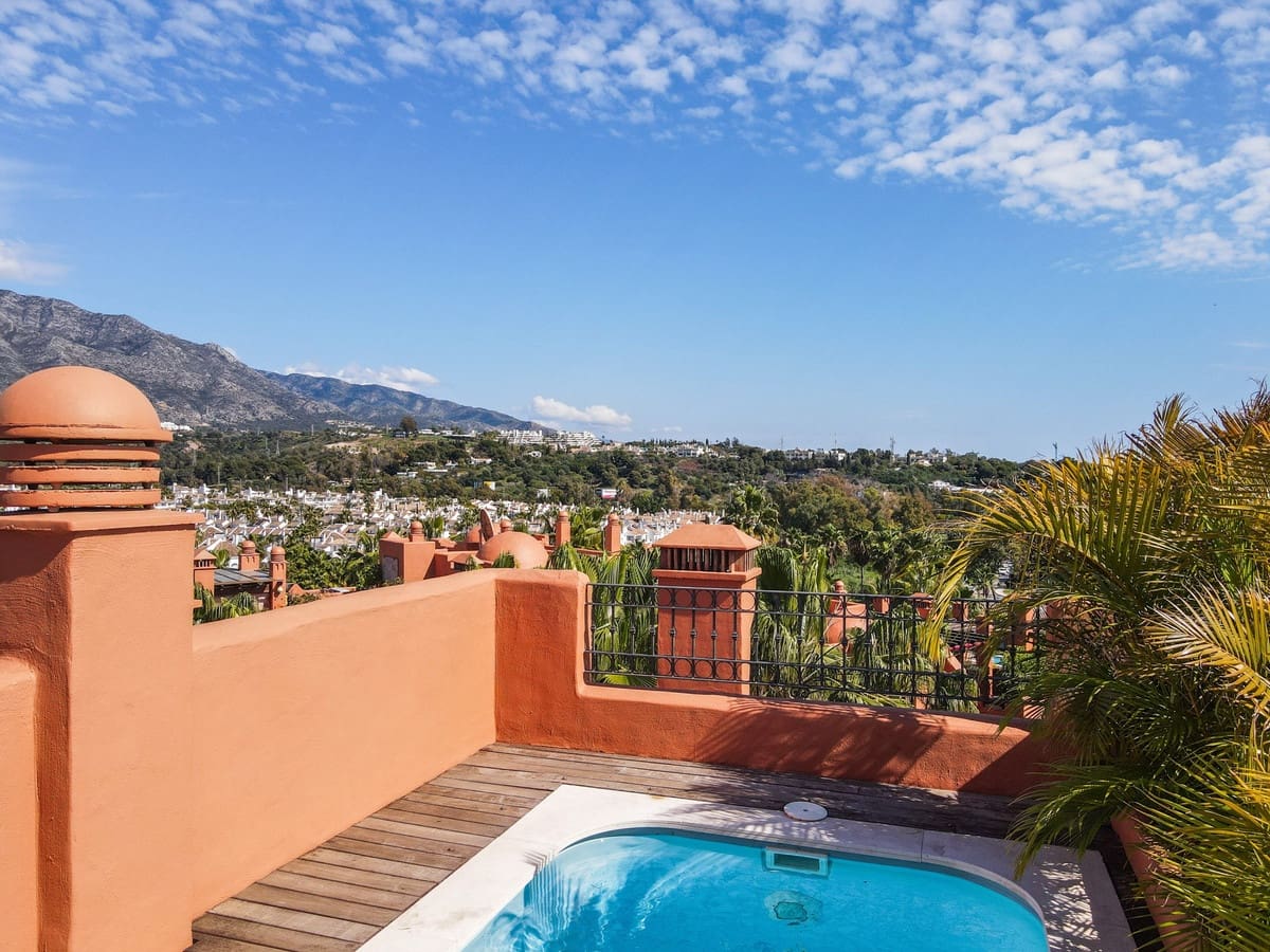 3 camera da letto Attico in vendita in Puerto Banus con piscina - 1.700.000 € (Rif: 9868947)