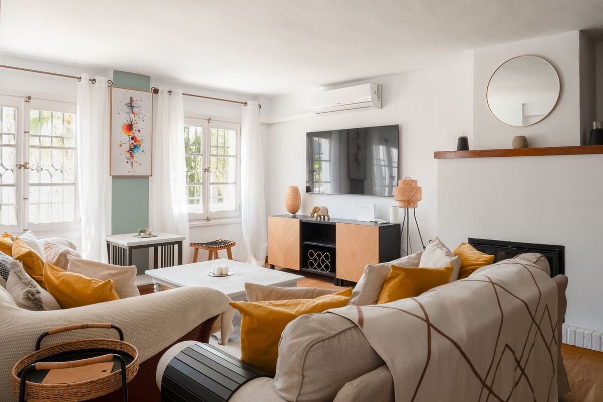 4 slaapkamer Huis te koop in Benahavis met zwembad - € 750.000 (Ref: 9868956)
