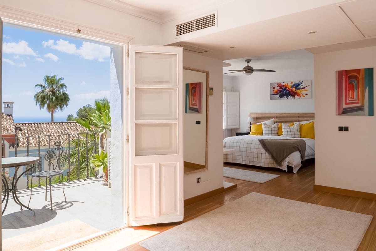4 slaapkamer Huis te koop in Benahavis met zwembad - € 750.000 (Ref: 9868956)