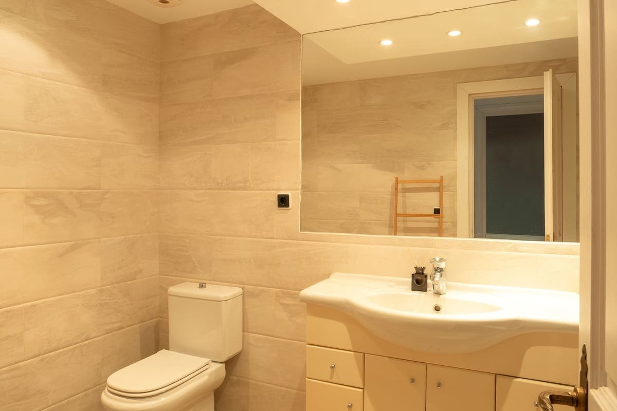4 slaapkamer Huis te koop in Benahavis met zwembad - € 750.000 (Ref: 9868956)