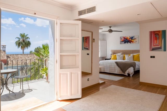4 chambre Maison de Ville à vendre à Benahavís pueblo, Benahavís avec piscine - 750 000 € (Ref: 9868956)