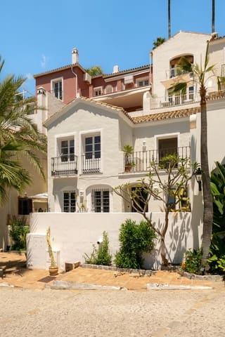 4 chambre Maison de Ville à vendre à Benahavís pueblo, Benahavís avec piscine - 750 000 € (Ref: 9868956)