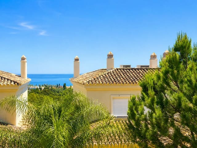 3 soveværelse Lejlighed til salg i Sierra Blanca, Marbella med swimmingpool - € 950.000 (Ref: 9868957)