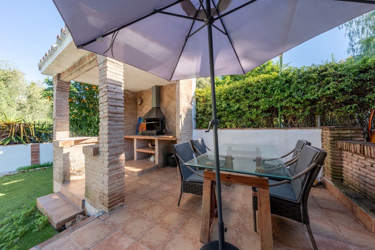 3 slaapkamer Huis te koop in Marbella met zwembad - € 795.000 (Ref: 9868959)