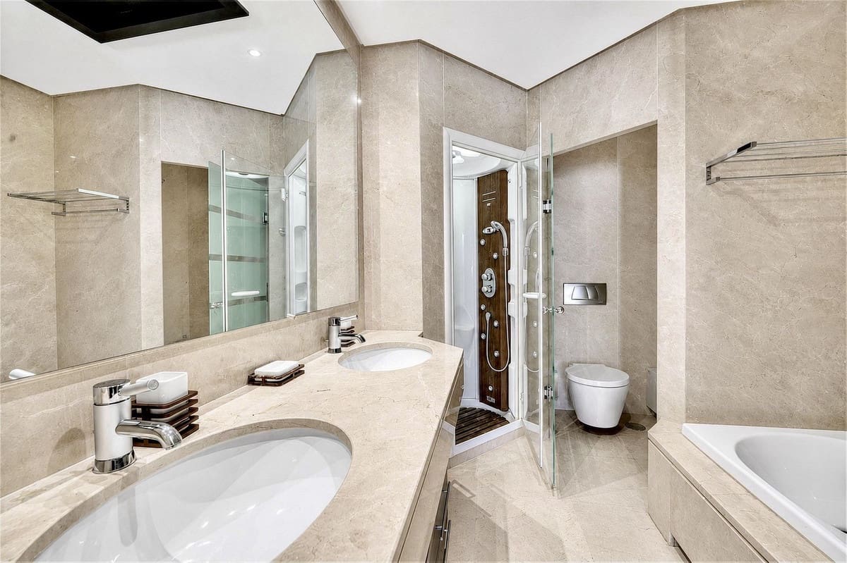 3 slaapkamer Penthouse te koop in Puerto Banus met zwembad - € 3.500.000 (Ref: 9868961)
