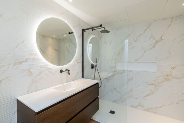 2 quarto Apartamento para arrendar em La Carolina - Guadalpín, Marbella com piscina garagem - 2 750 € (Ref: 9873771)
