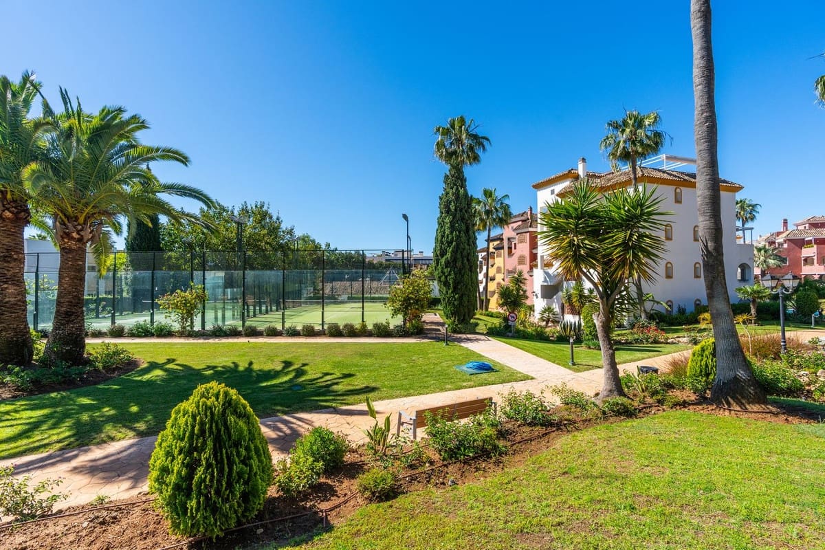 2 quarto Apartamento para arrendar em Golden Mile com piscina garagem - 2 750 € (Ref: 9873771)