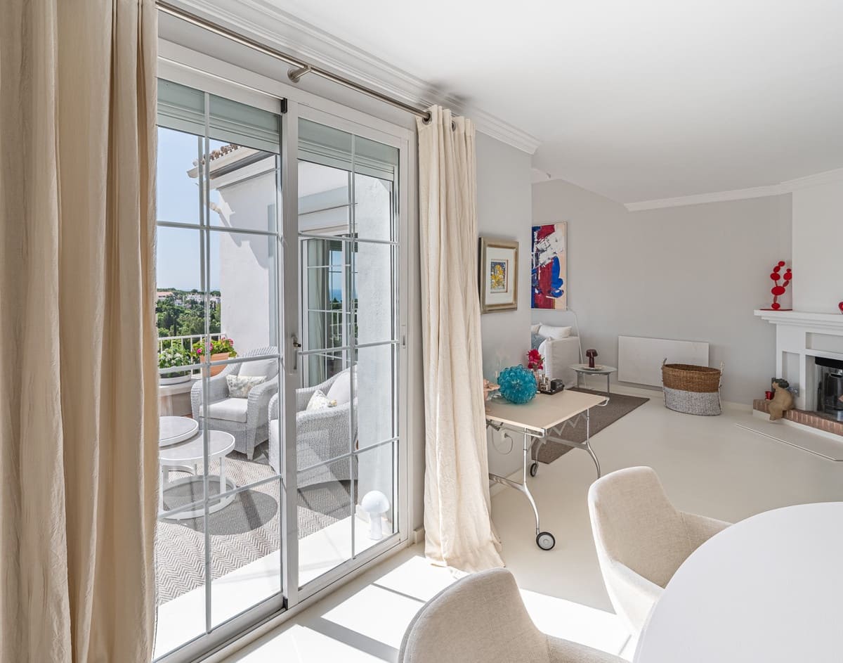 3 soverom Hus til salgs i Golden Mile med svømmebasseng - € 1 350 000 (Ref: 9920671)