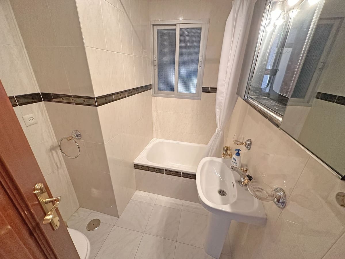 4 camera da letto Villa in vendita in Mijas Costa - 650.000 € (Rif: 9920672)