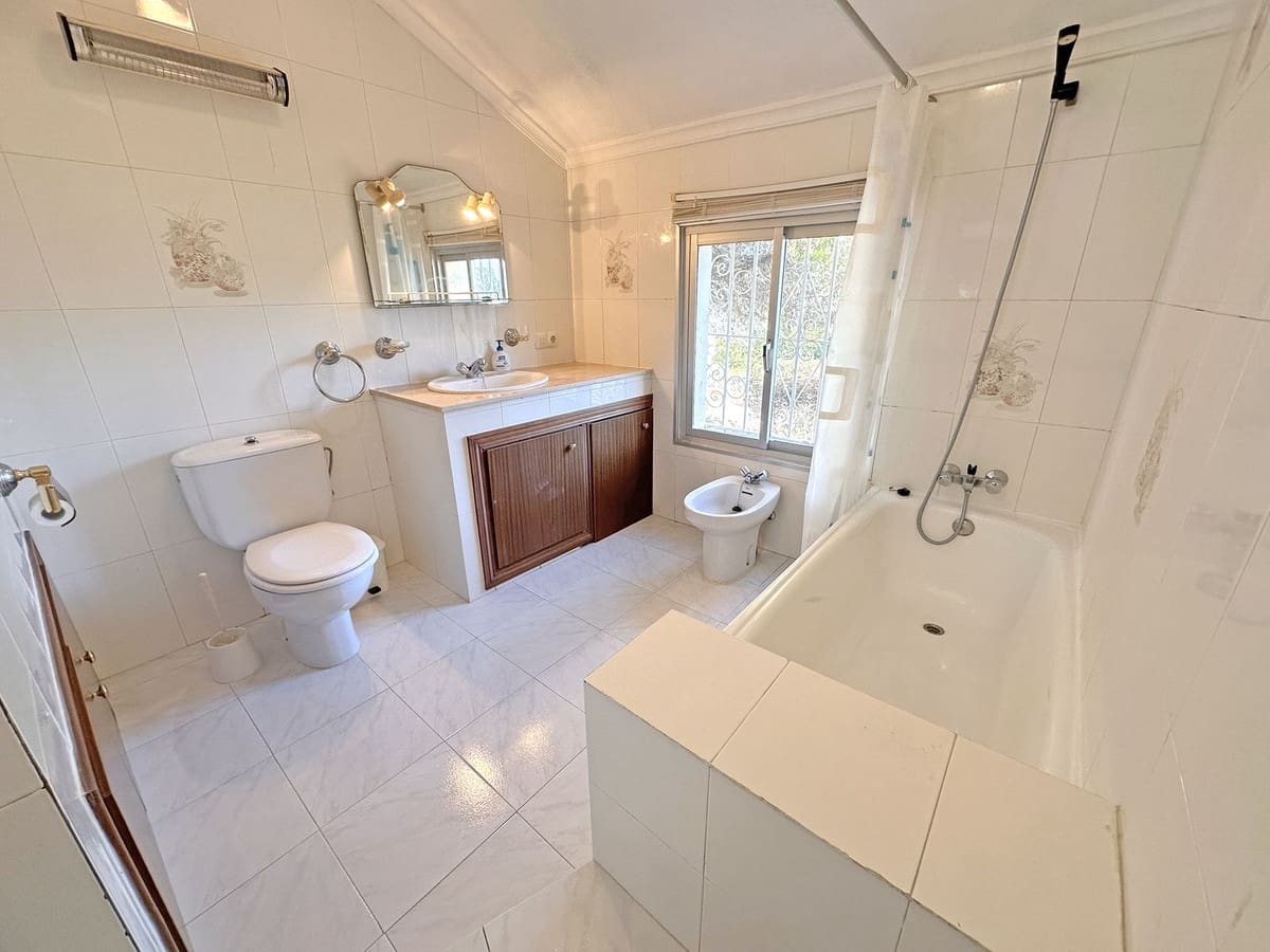 4 camera da letto Villa in vendita in Mijas Costa - 650.000 € (Rif: 9920672)
