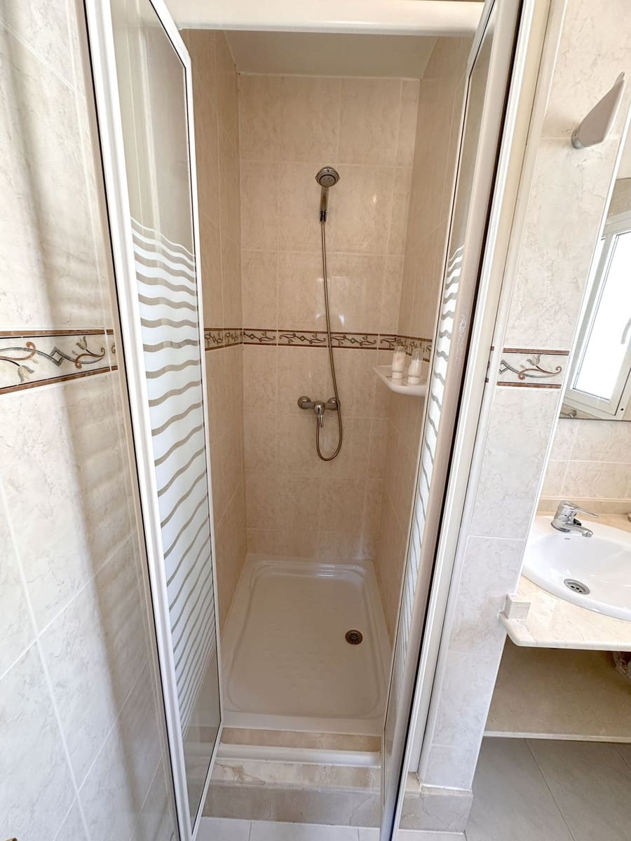 4 camera da letto Villa in vendita in Mijas Costa - 650.000 € (Rif: 9920672)