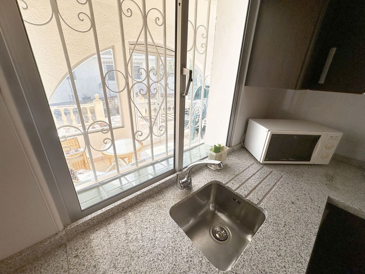 4 camera da letto Villa in vendita in Mijas Costa - 650.000 € (Rif: 9920672)