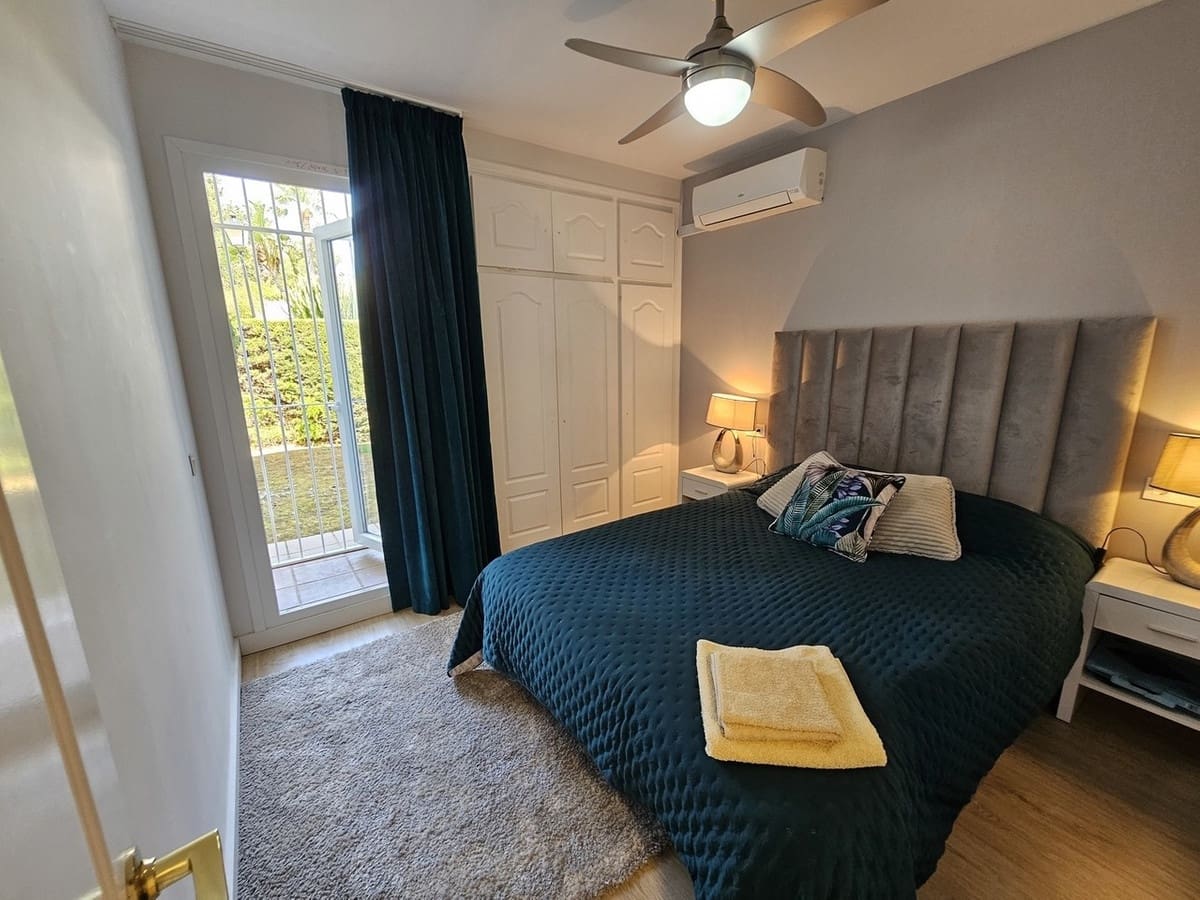 2 slaapkamer Appartement te koop in El Paraiso met zwembad - € 330.000 (Ref: 9920675)