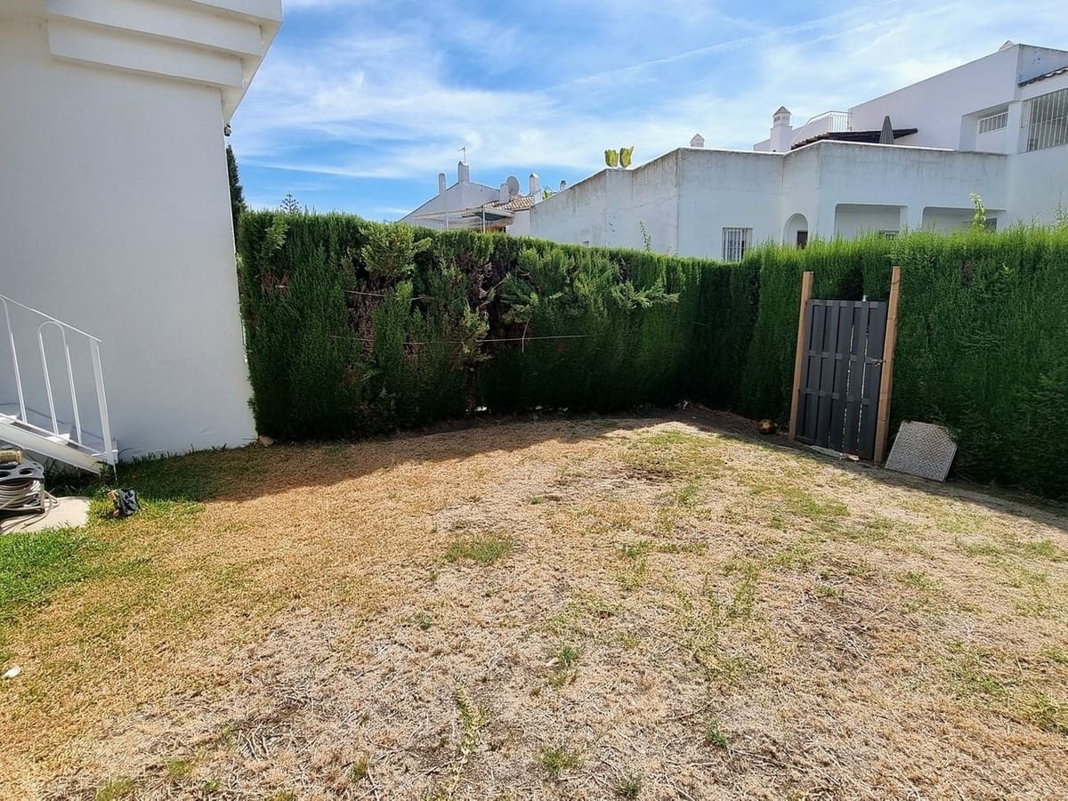 2 slaapkamer Appartement te koop in El Paraiso met zwembad - € 330.000 (Ref: 9920675)