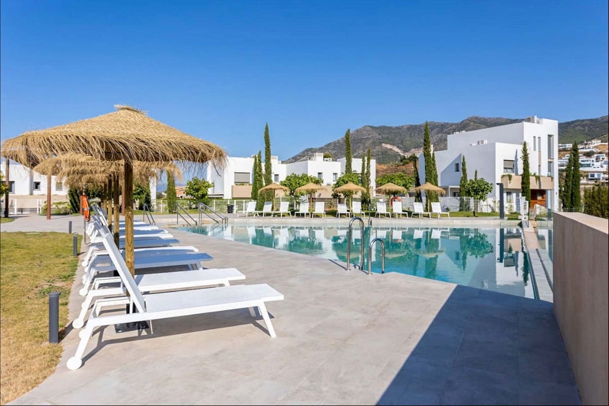 3 Zimmer Haus zu verkaufen in Calahonda mit Pool - 749.000 € (Ref: 9920677)