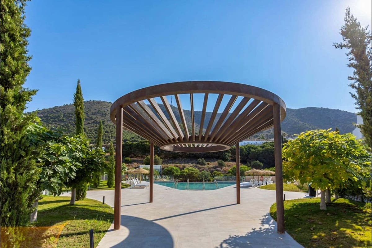 3 Zimmer Haus zu verkaufen in Calahonda mit Pool - 749.000 € (Ref: 9920677)