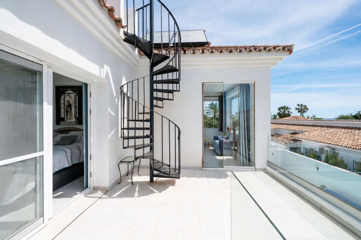 3 soverom Villa til salgs i Costalita med svømmebasseng - € 1 495 000 (Ref: 9920684)