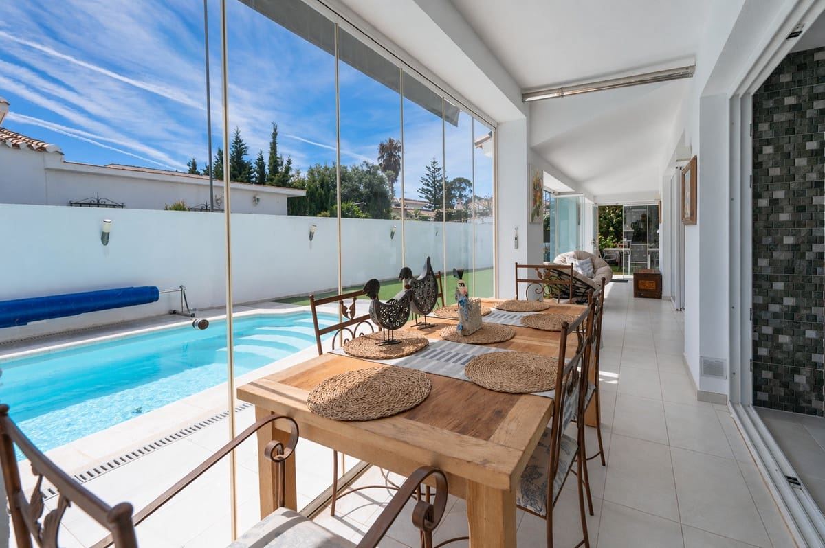 3 soverom Villa til salgs i Costalita med svømmebasseng - € 1 495 000 (Ref: 9920684)
