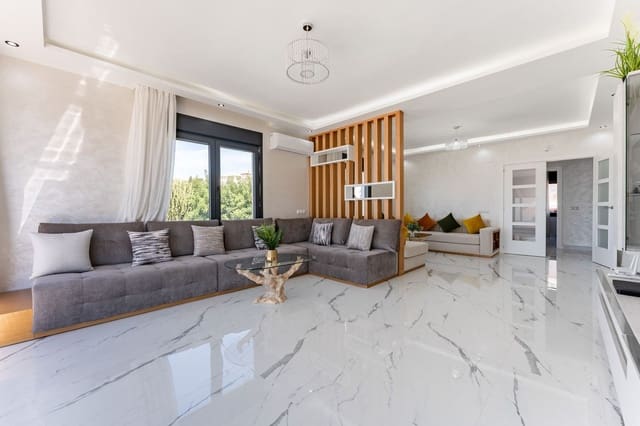4 makuuhuone Huvila myytävänä paikassa Riviera del Sol, Mijas mukana uima-altaan - 1 350 000 € (Ref: 9920685)
