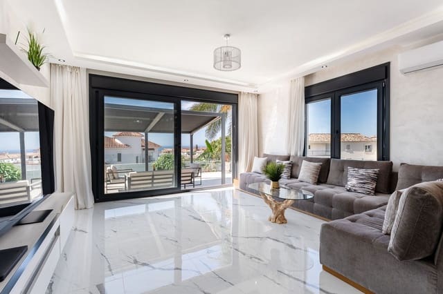 4 makuuhuone Huvila myytävänä paikassa Riviera del Sol, Mijas mukana uima-altaan - 1 350 000 € (Ref: 9920685)