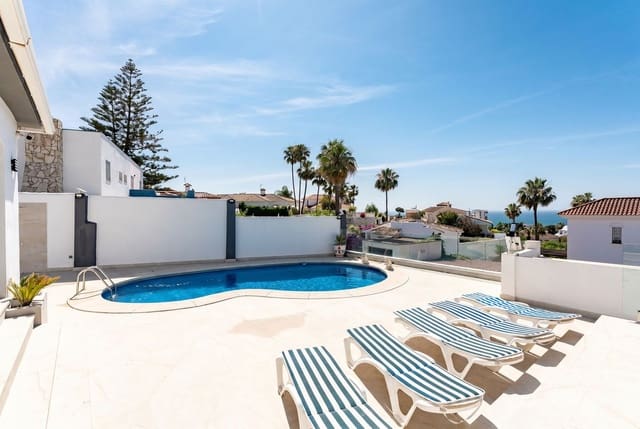 4 makuuhuone Huvila myytävänä paikassa Riviera del Sol, Mijas mukana uima-altaan - 1 350 000 € (Ref: 9920685)