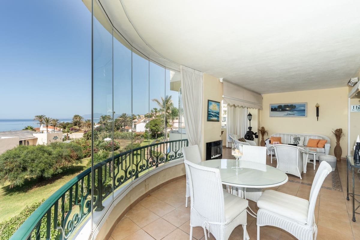3 soverom Leilighet til salgs i Elviria med svømmebasseng - € 1 195 000 (Ref: 9920686)