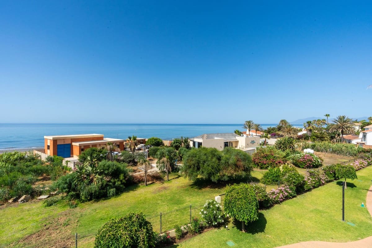 3 soverom Leilighet til salgs i Elviria med svømmebasseng - € 1 195 000 (Ref: 9920686)