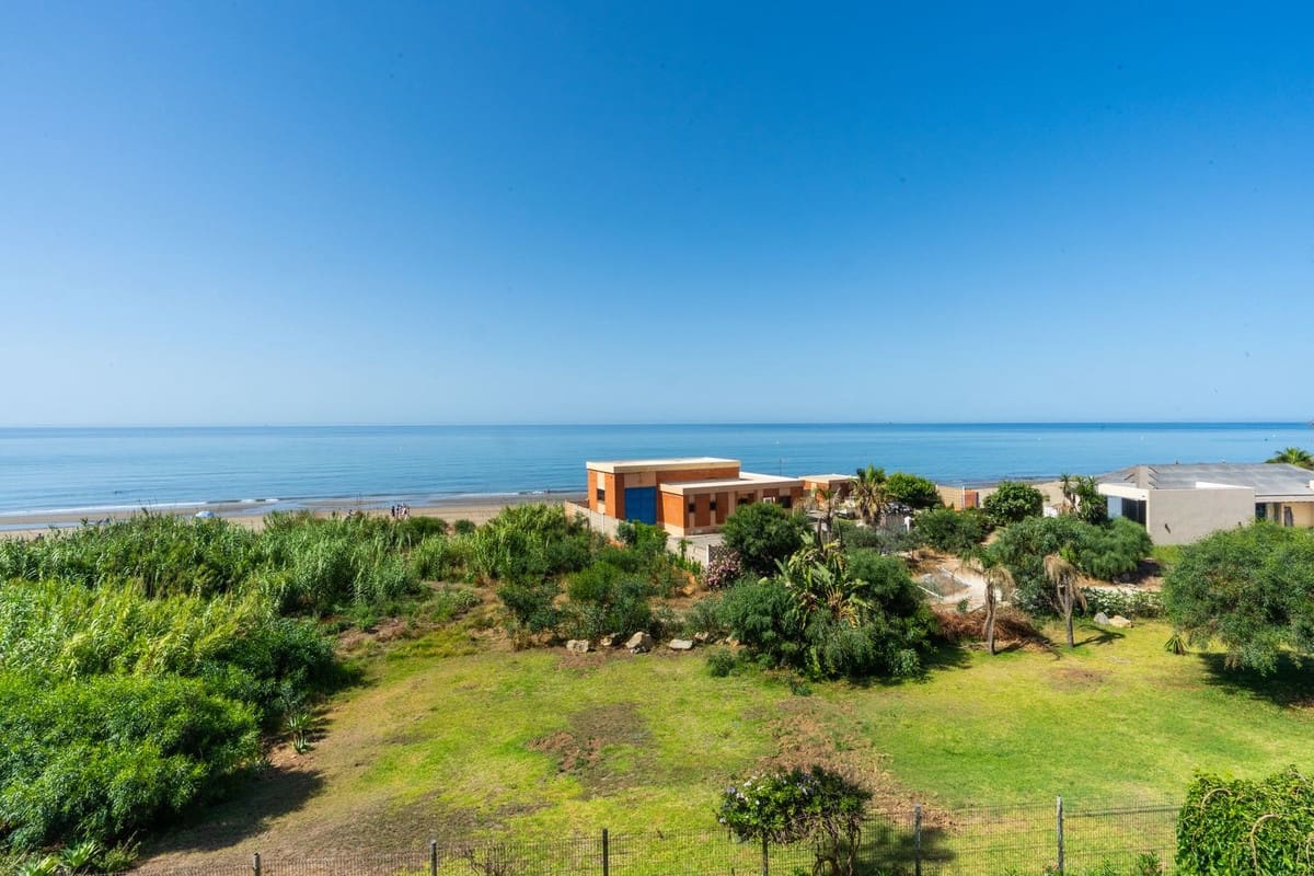 3 soverom Leilighet til salgs i Elviria med svømmebasseng - € 1 195 000 (Ref: 9920686)