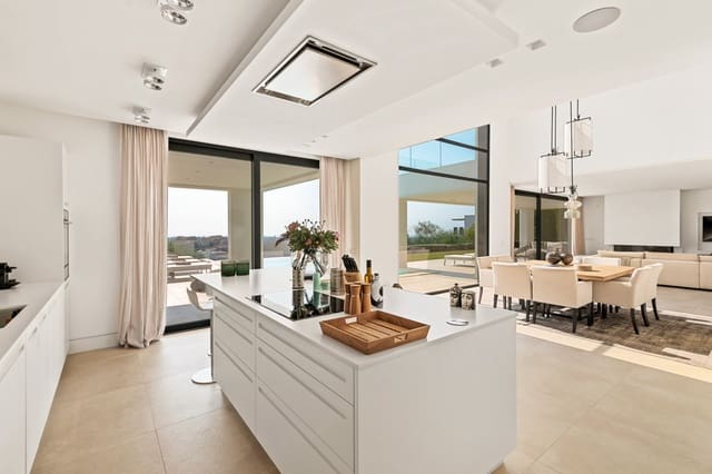 3 chambre Villa/Maison à vendre à Benahavís pueblo, Benahavís avec piscine - 3 150 000 € (Ref: 9922602)