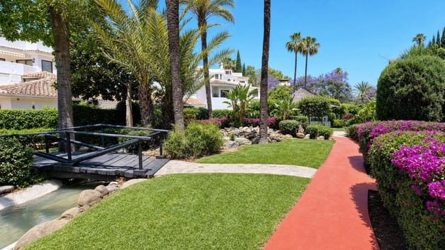 2 quarto Apartamento para venda em Elviria, Marbella com piscina - 599 000 € (Ref: 9922604)