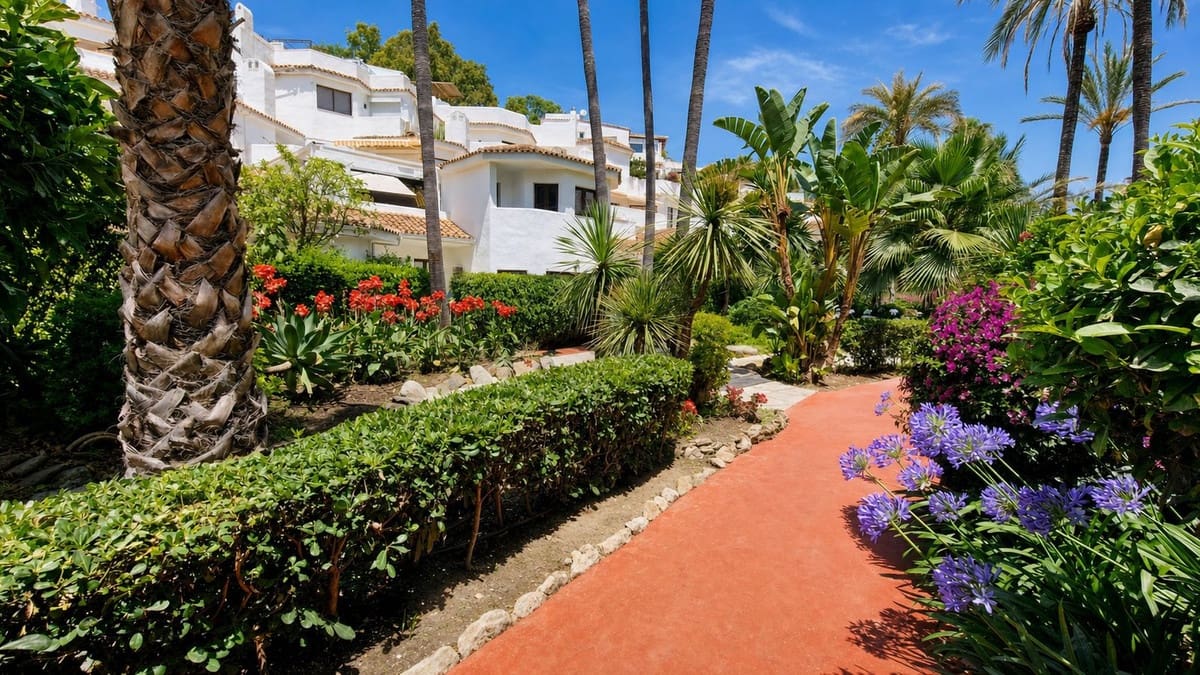 2 quarto Apartamento para venda em Elviria com piscina - 599 000 € (Ref: 9922604)