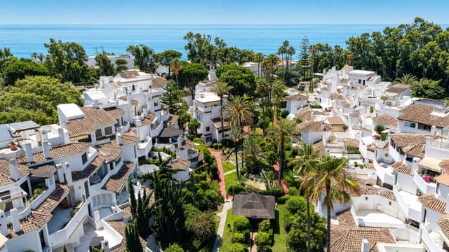 2 quarto Apartamento para venda em Elviria, Marbella com piscina - 599 000 € (Ref: 9922604)