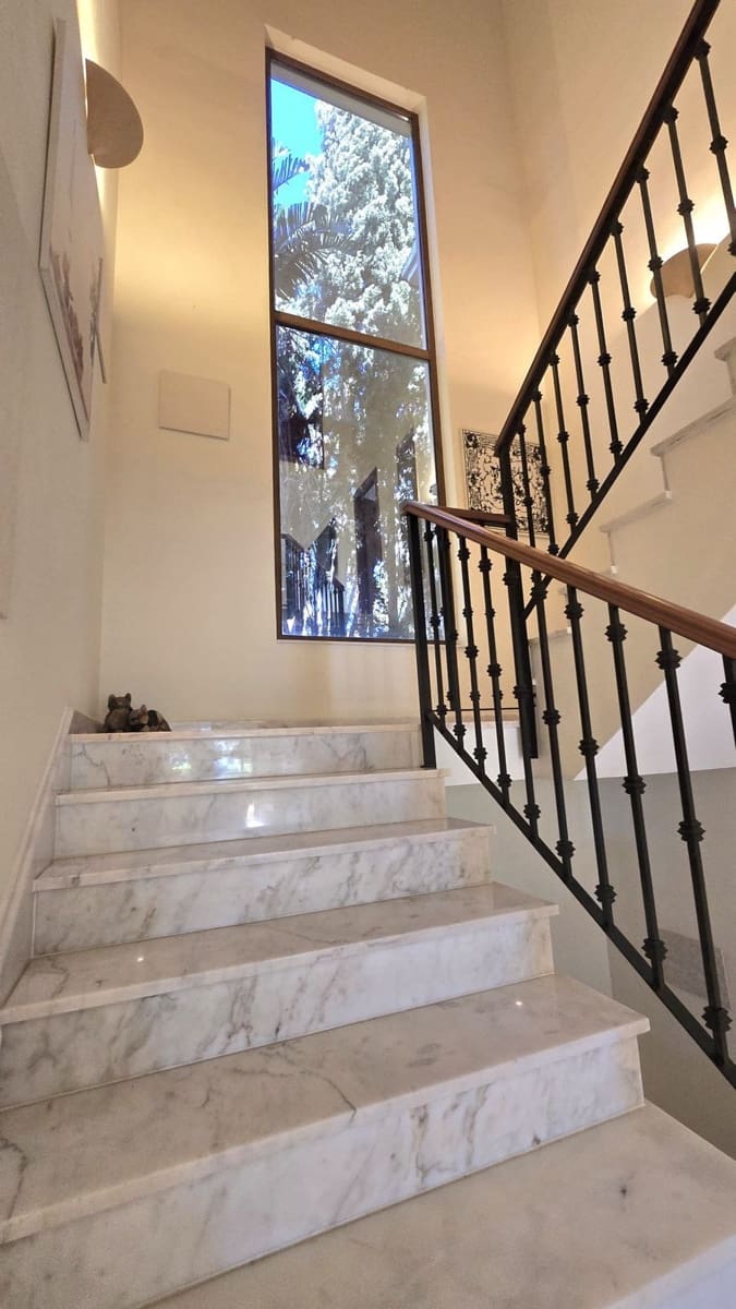 7 bedroom Villa for sale in El Rosario with pool - € 3,500,000 (Ref: 9922605)