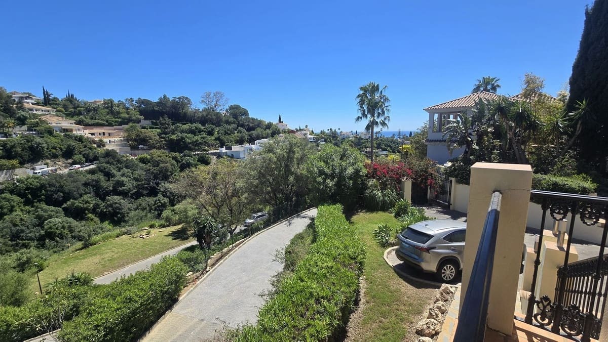 7 bedroom Villa for sale in El Rosario with pool - € 3,500,000 (Ref: 9922605)
