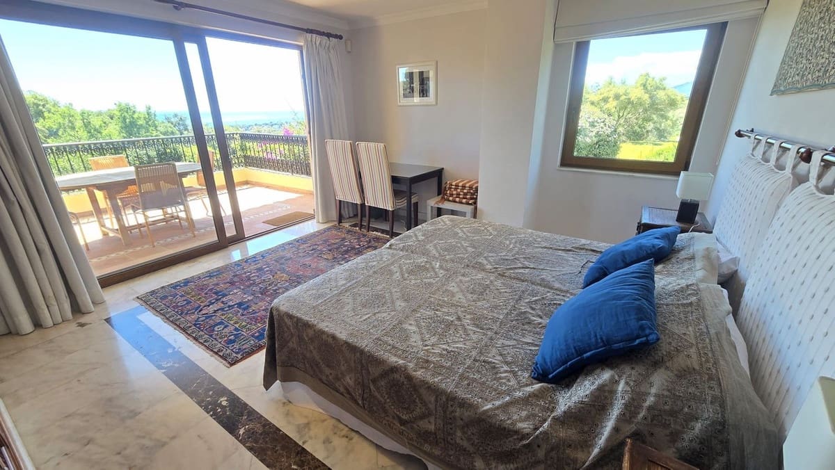 7 bedroom Villa for sale in El Rosario with pool - € 3,500,000 (Ref: 9922605)