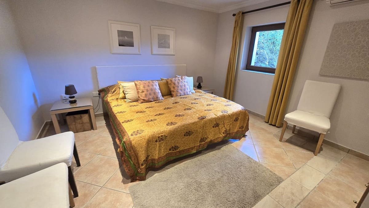 7 bedroom Villa for sale in El Rosario with pool - € 3,500,000 (Ref: 9922605)