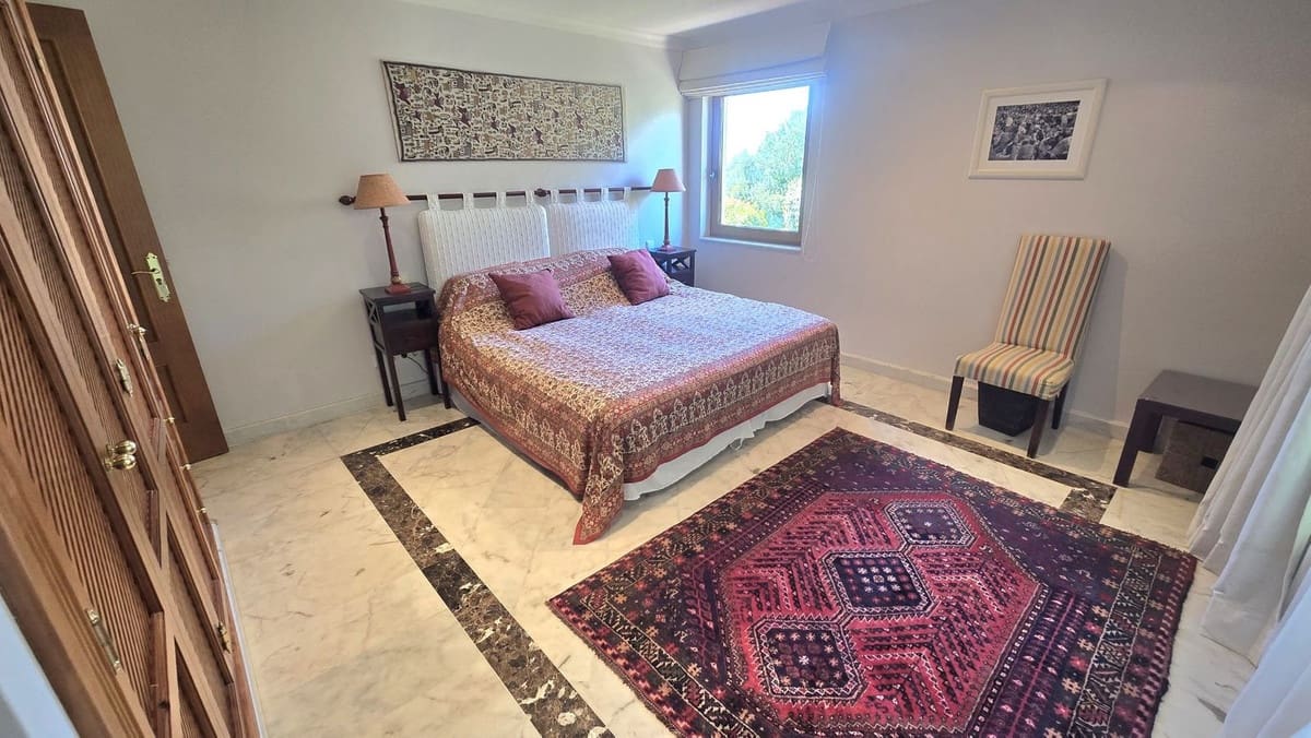 7 bedroom Villa for sale in El Rosario with pool - € 3,500,000 (Ref: 9922605)