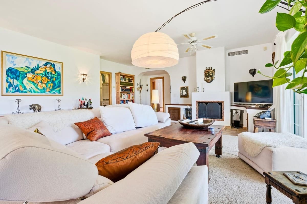 2 soveværelse Villa til salg i Benahavis med swimmingpool - € 1.190.000 (Ref: 9922607)