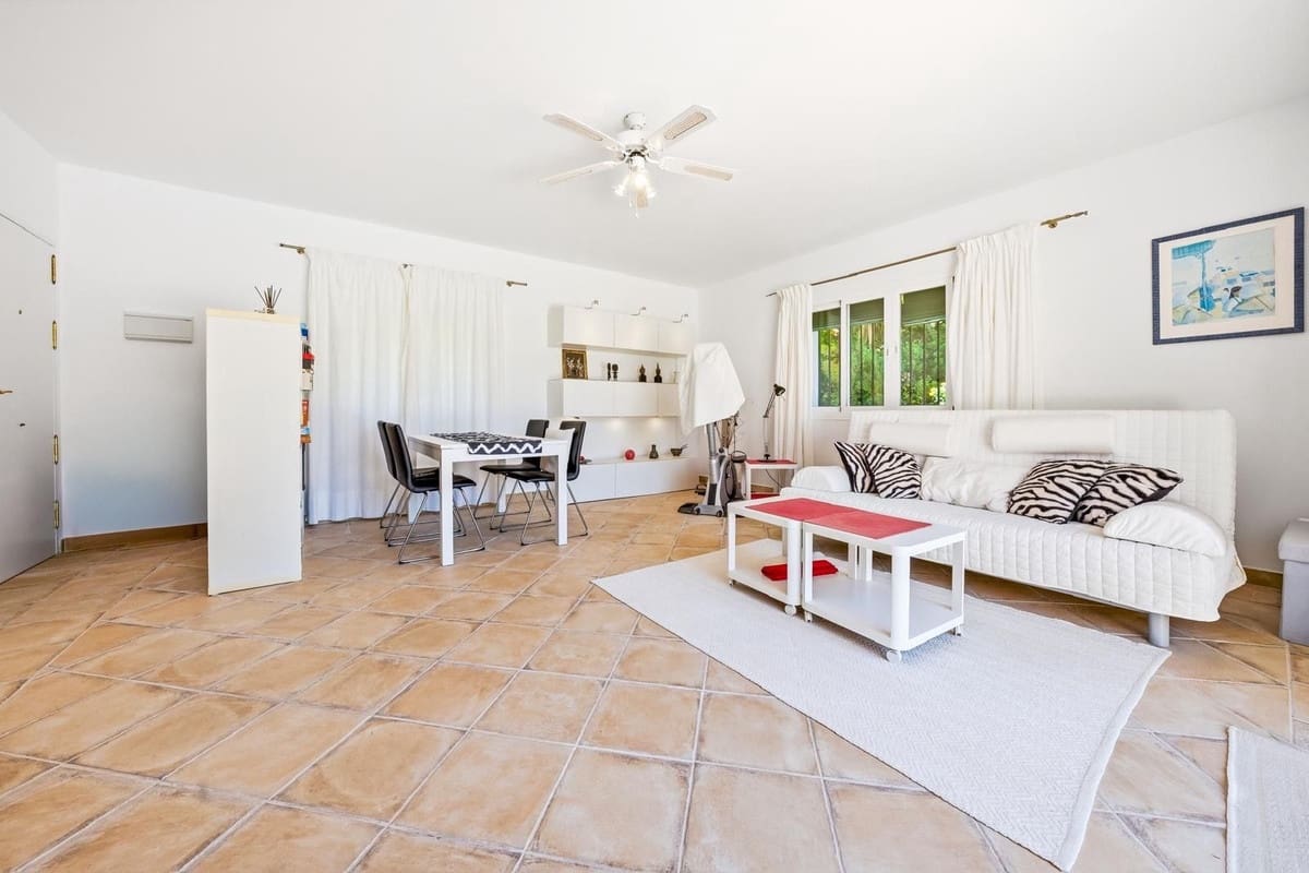 2 soveværelse Villa til salg i Benahavis med swimmingpool - € 1.190.000 (Ref: 9922607)
