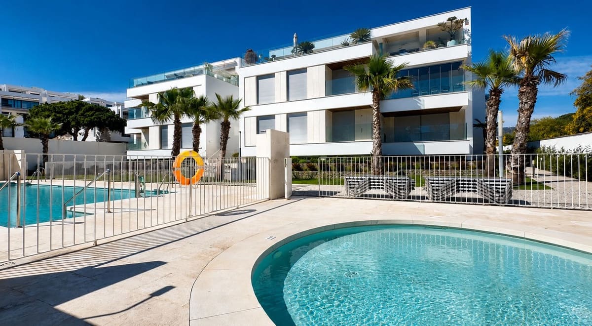 2 chambre Appartement à vendre à Elviria avec piscine - 795 000 € (Ref: 9922608)