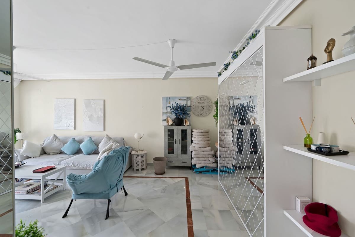 2 Zimmer Apartment zu verkaufen in Nueva Andalucia - 460.000 € (Ref: 9922609)
