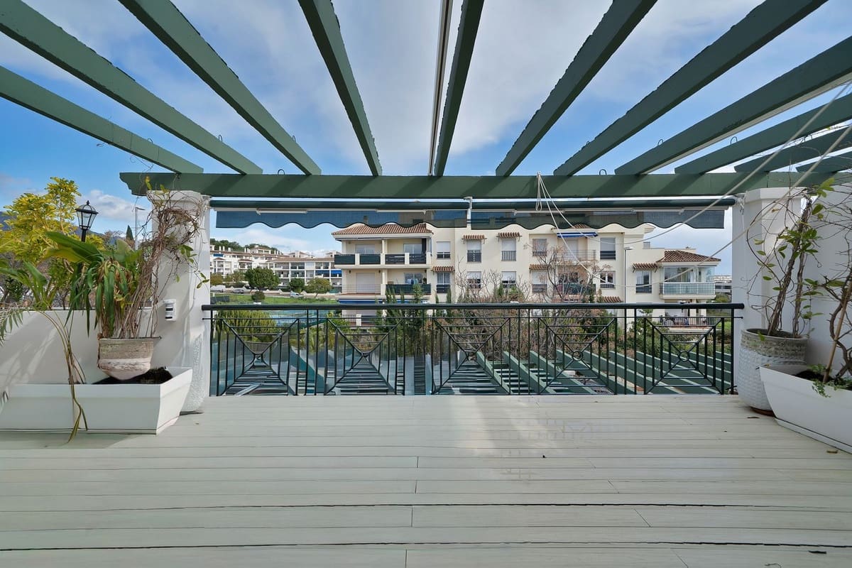 2 Zimmer Apartment zu verkaufen in Nueva Andalucia - 460.000 € (Ref: 9922609)