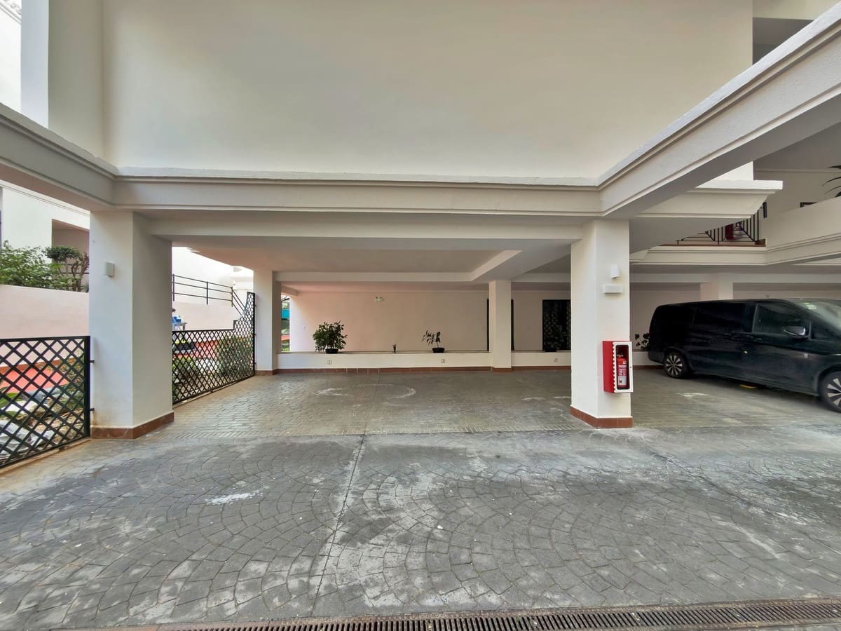 2 Zimmer Apartment zu verkaufen in Nueva Andalucia - 460.000 € (Ref: 9922609)
