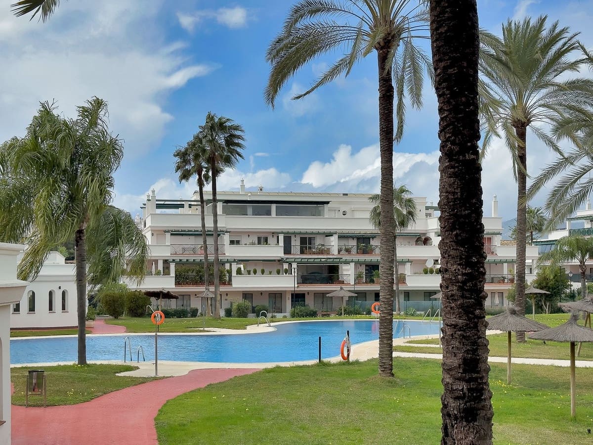 2 Zimmer Apartment zu verkaufen in Nueva Andalucia - 460.000 € (Ref: 9922609)