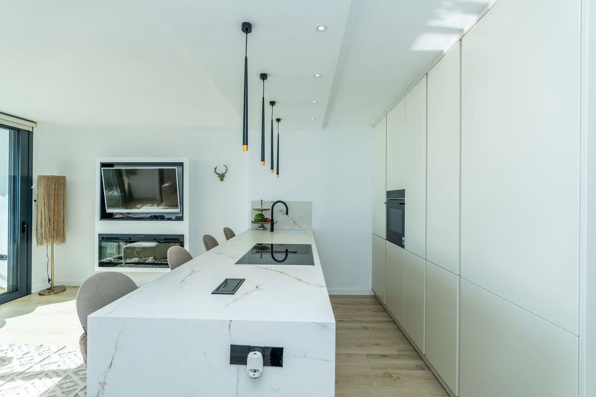 1 Zimmer Apartment zu verkaufen in Mijas Costa mit Pool - 599.000 € (Ref: 9954479)