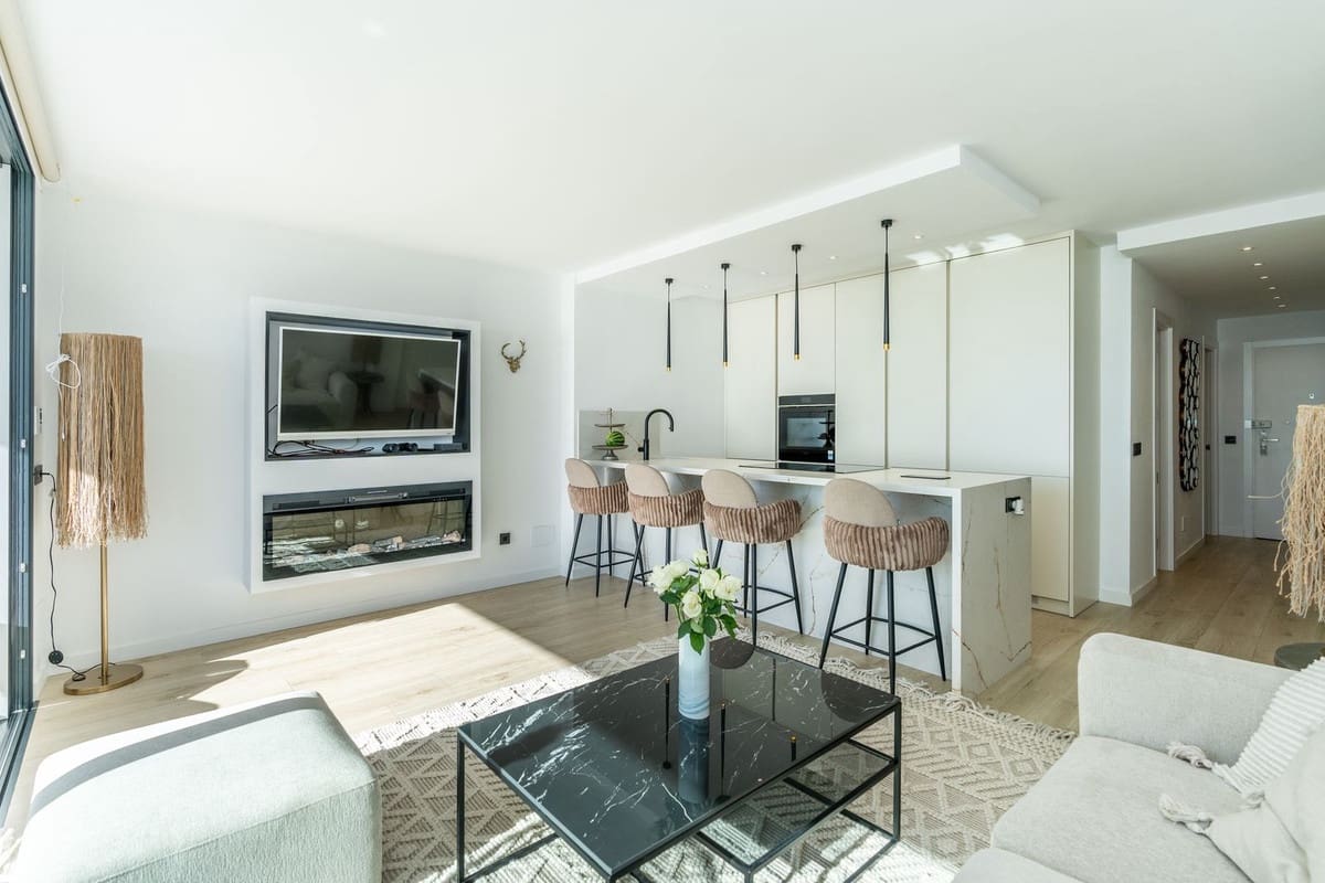 1 Zimmer Apartment zu verkaufen in Mijas Costa mit Pool - 599.000 € (Ref: 9954479)