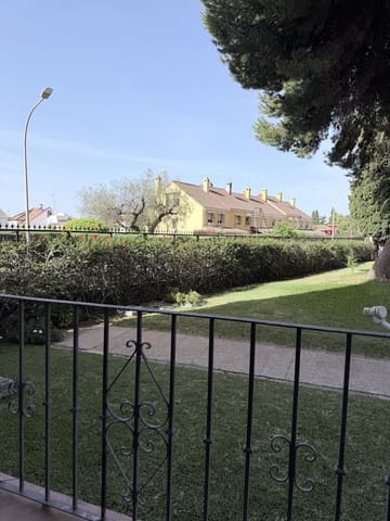 1 soverom Leilighet til salgs i Huerta Belón - Calvario, Marbella - € 139 000 (Ref: 9965529)