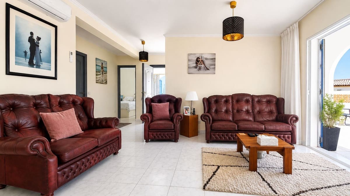 2 bedroom Villa for sale in El Faro with pool - € 475,000 (Ref: 9987089)