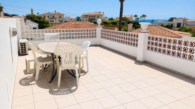 2 bedroom Villa for sale in El Faro, Mijas with pool - € 475,000 (Ref: 9987089)
