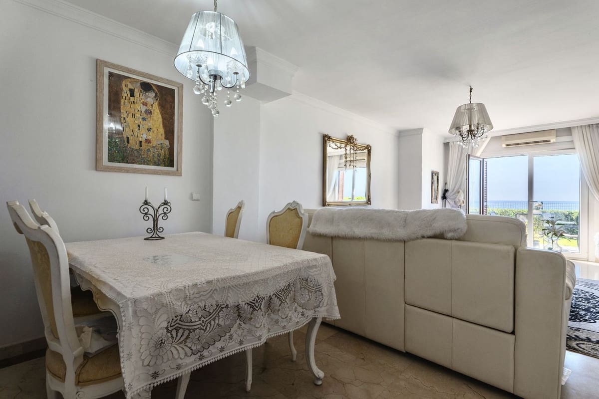 3 soveværelse Lejlighed til salg i Estepona med swimmingpool - € 650.000 (Ref: 9987092)